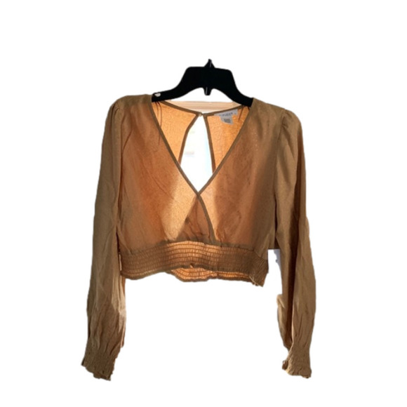 NWT KIRIOUS Los Angeles Tan Top Long Sleeve Large - Picture 1 of 5